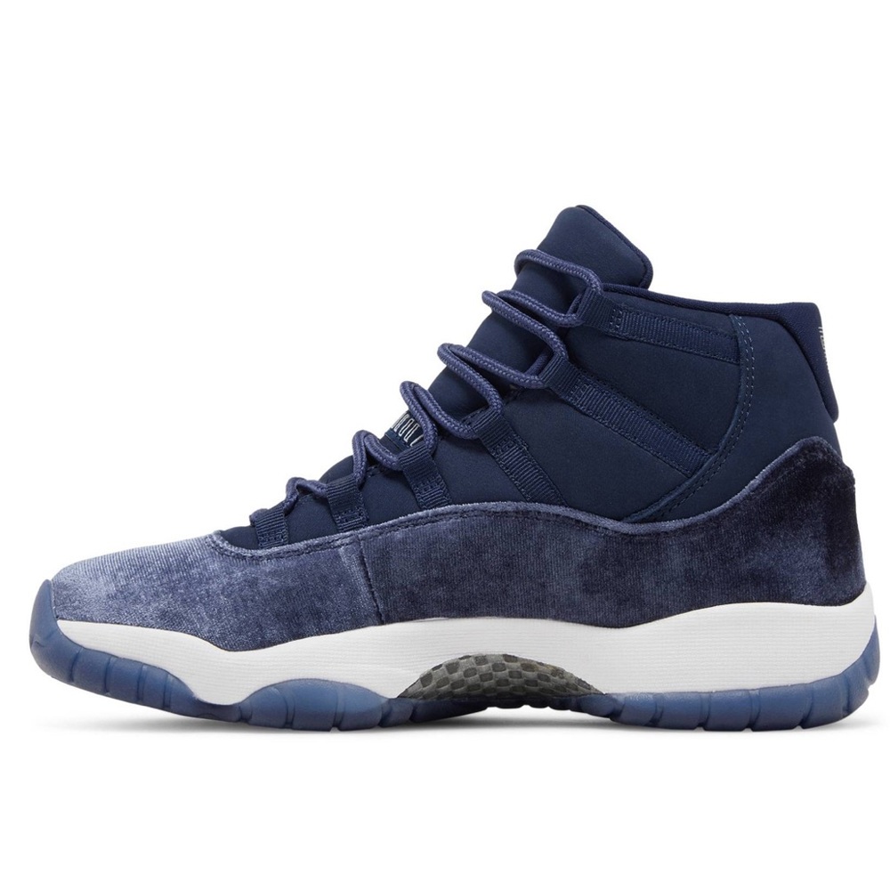 Wmns Air Jordan 11 Retro 'Navy Velvet'